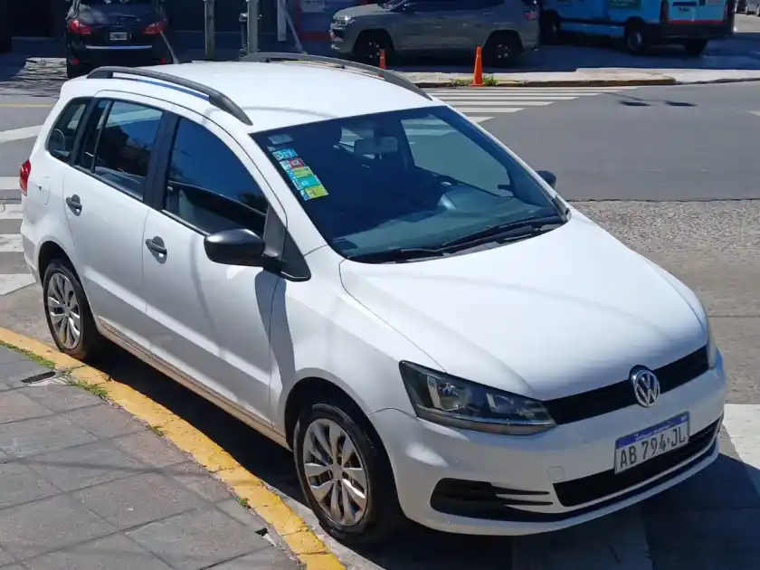 Volkswagen Suran 1.6 Comfortline 101Cv 2017 - foto 4