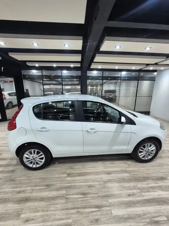 Fiat Palio 1.6 Essence 115Cv 2014 - foto 4