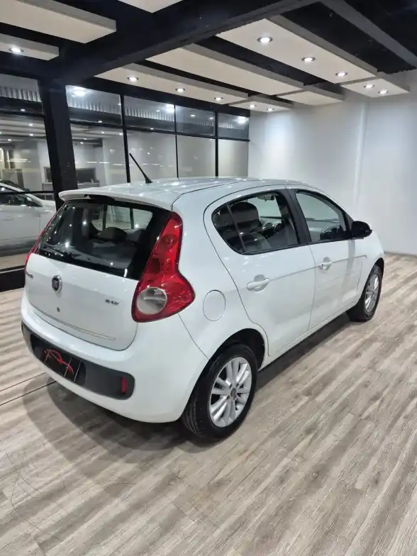 Fiat Palio 1.6 Essence 115Cv 2014 - foto 5