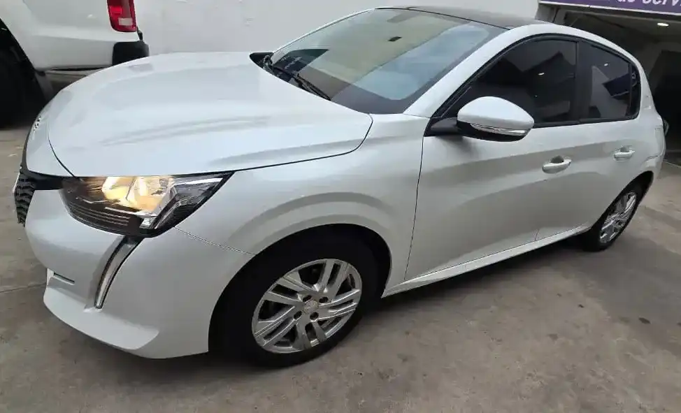 Peugeot 208 1.6 Active 2021 - foto 2