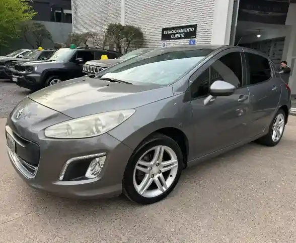 Peugeot 308 2012 - foto 1