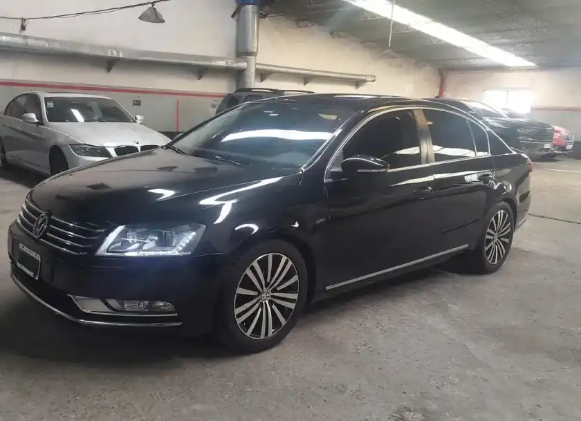 Volkswagen Passat 2.0 Luxury Tsi 211Cv Dsg 2013 - foto 2