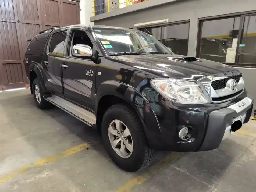 Toyota Hilux Pick-Up 3.0 I Srv Cab Doble 4X4 (2009) 2010 - foto 2