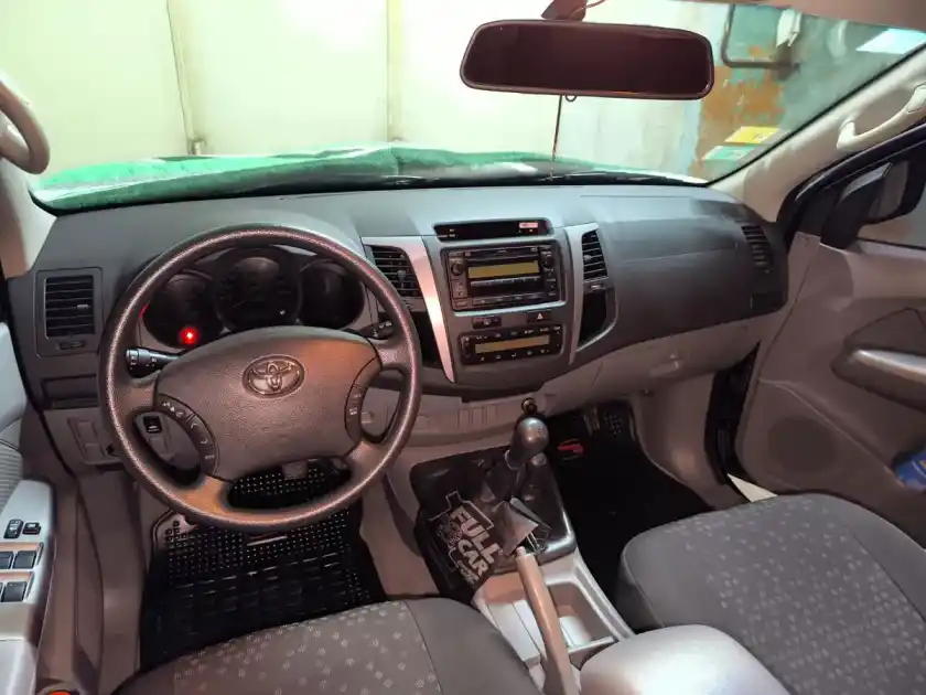 Toyota Hilux Pick-Up 3.0 I Srv Cab Doble 4X4 (2009) 2010 - foto 5