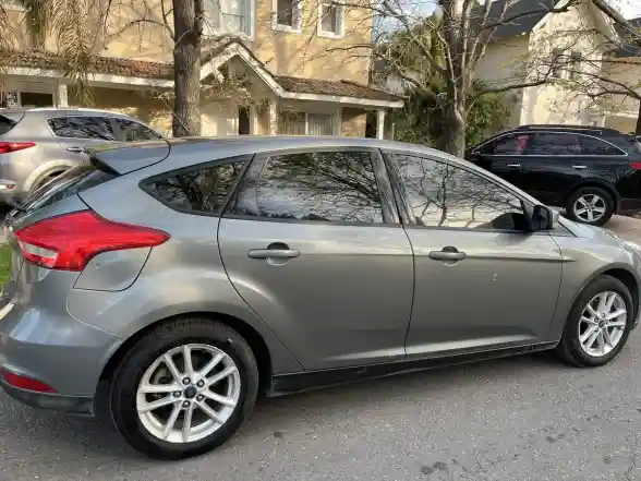Ford Focus Iii 2.0 Sedan Se Plus Mt 2015 - foto 3
