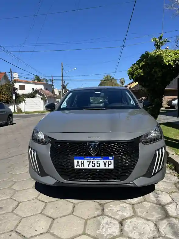 Peugeot 208 2025 - foto 1