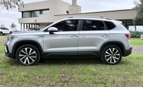 Volkswagen Taos 1.4 250 Tsi Highline 2023 - foto 2