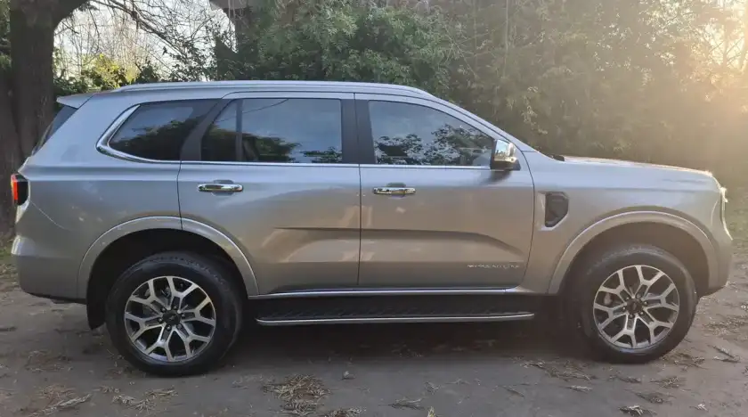 Ford Everest 2.3 Gtdi Ecoboost Titanium 4X4 At 2026 - foto 4
