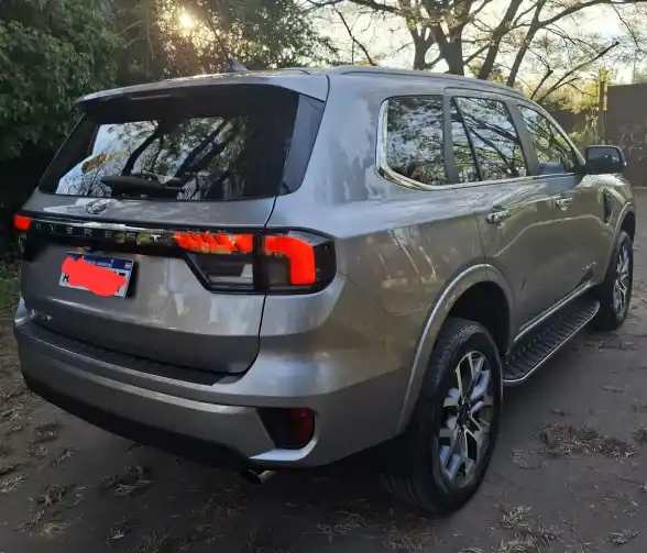 Ford Everest 2.3 Gtdi Ecoboost Titanium 4X4 At 2026 - foto 5