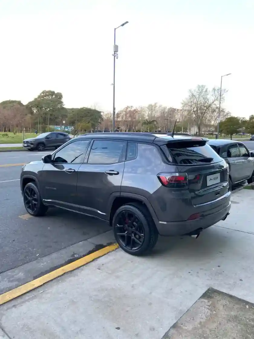 Jeep Compass 2.0 Gme Blackhawk 4X4 At9 2025 - foto 4