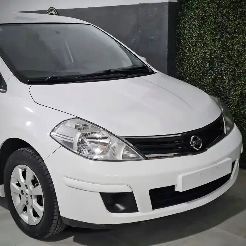 Nissan Tiida 1.8 Visia 2014 - foto 2