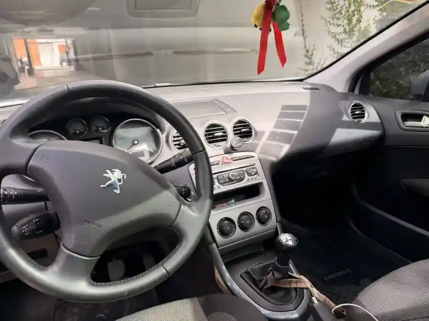 Peugeot 308 1.6 Allure 2013 - foto 3