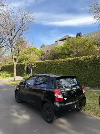 Toyota Etios 1.5 Xls 2016 - foto 4