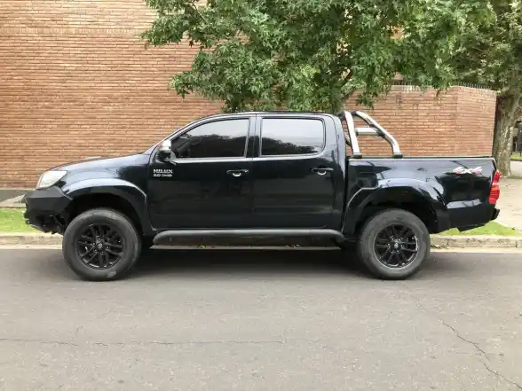 Toyota Hilux Pick-Up 3.0 Cd Srv Limited 171Cv 4X4 5At 2015 - foto 2