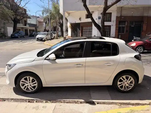 Peugeot 208 1.6 Active Tiptronic 2020 - foto 2