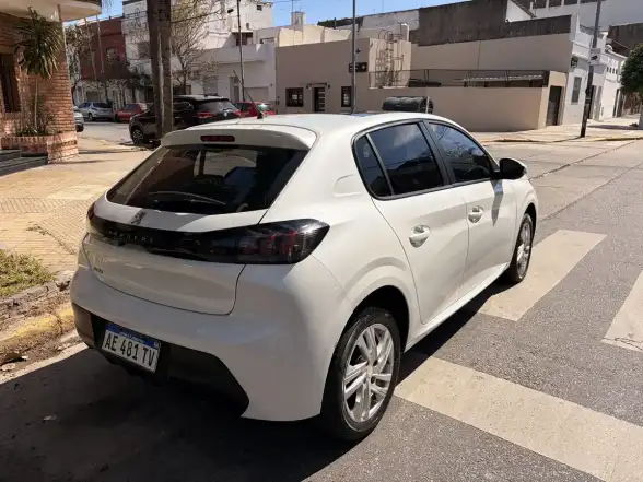 Peugeot 208 1.6 Active Tiptronic 2020 - foto 4