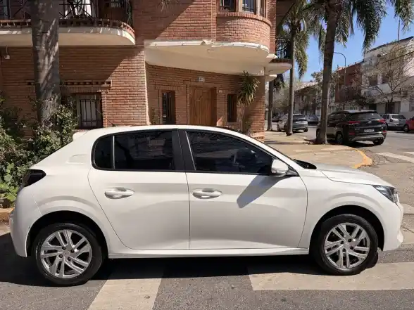 Peugeot 208 1.6 Active Tiptronic 2020 - foto 5
