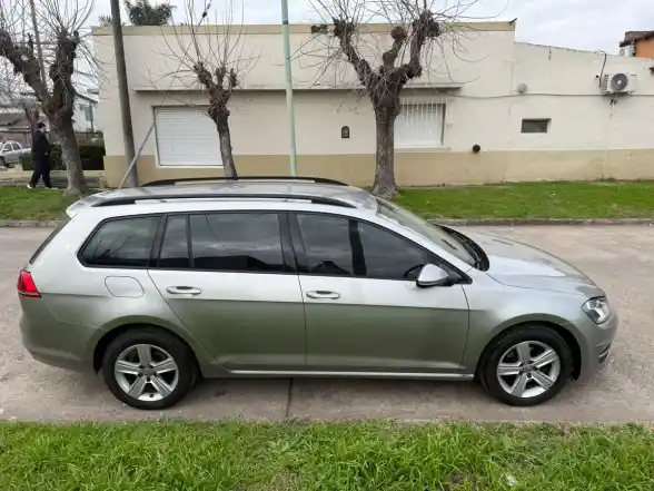 Volkswagen Golf Variant 1.6 Trendline At 2017 - foto 5