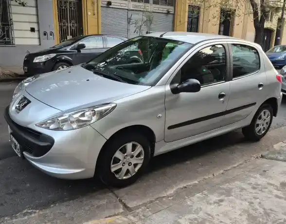 Peugeot 207 Compact 2009 - foto 1