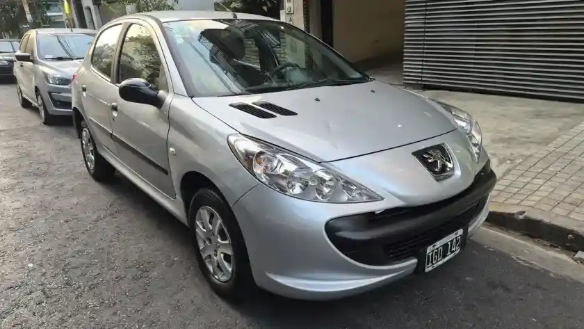Peugeot 207 Compact 1.4 Xr 2009 - foto 3