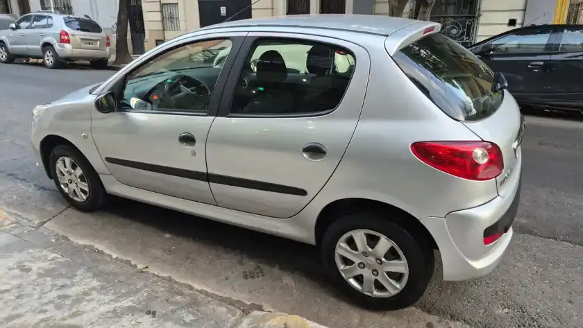 Peugeot 207 Compact 1.4 Xr 2009 - foto 4