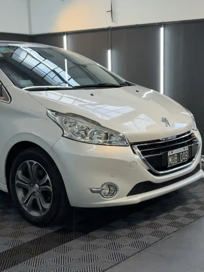 Peugeot 208 1.6 Feline 2013 - foto 3