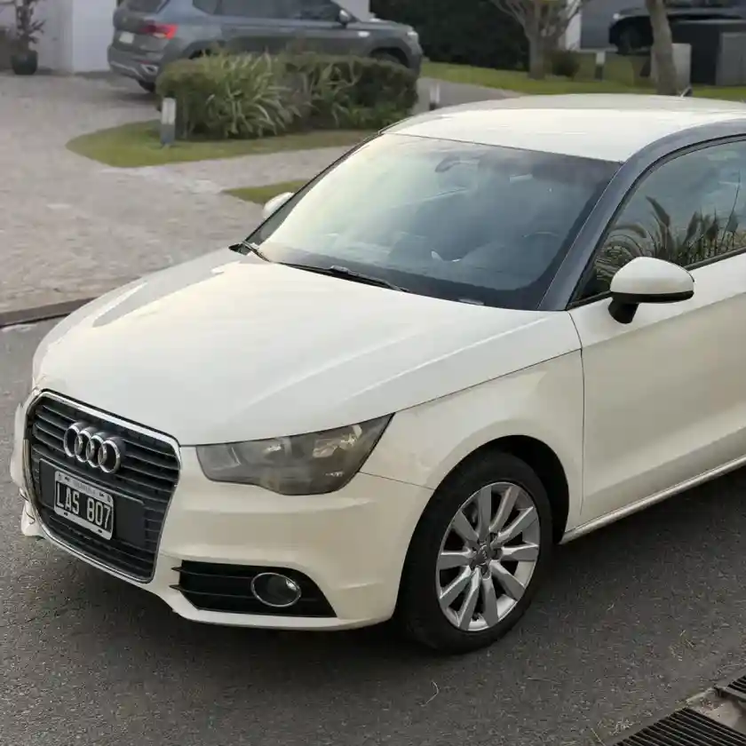 Audi A1 2012 - foto 1