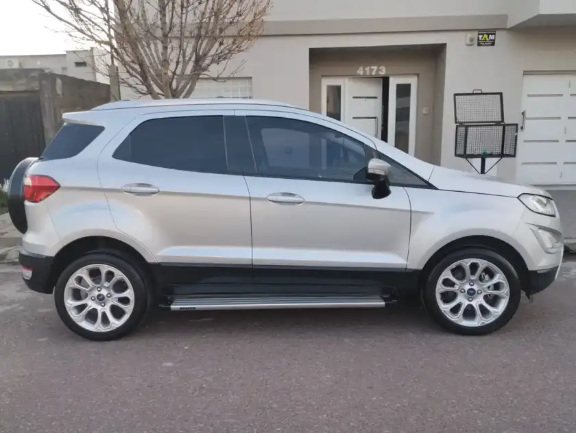 Ford Ecosport 1.5 Titanium 123Cv 4X2 2021 - foto 4