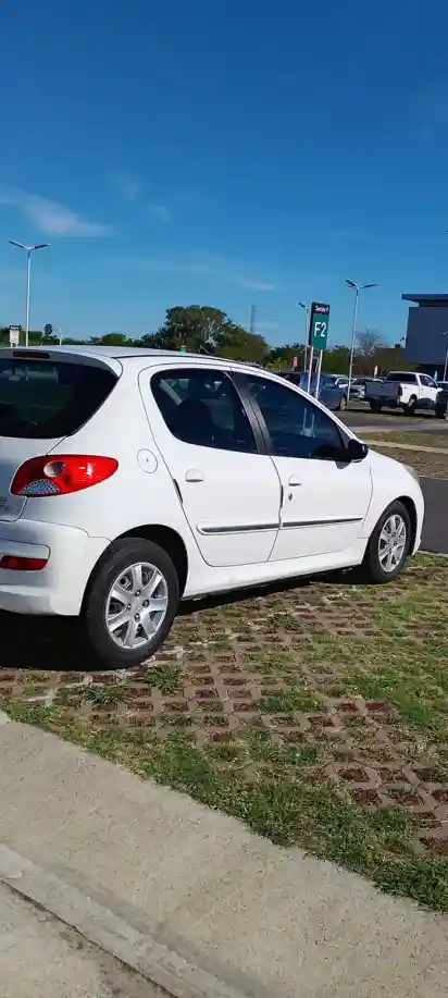 Peugeot 207 1.4 Allure 75Cv 2013 - foto 5