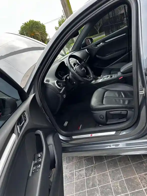 Audi A3 2.0 Tfsi Sedan 190Cv 2019 - foto 4