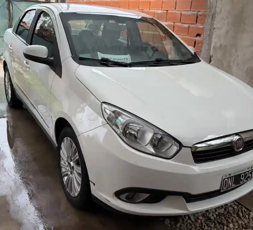 Fiat Grand Siena 2014 - foto 1