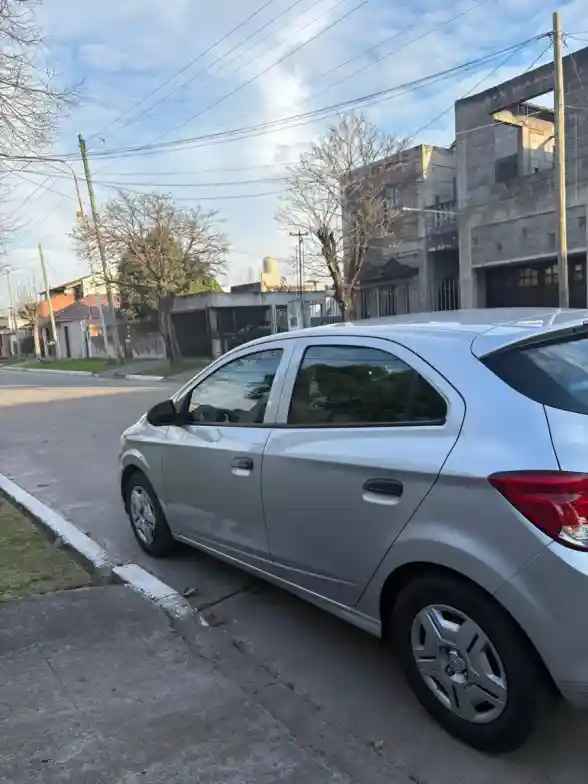 Chevrolet Onix 1.4 Joy Ls 98Cv 2018 - foto 3