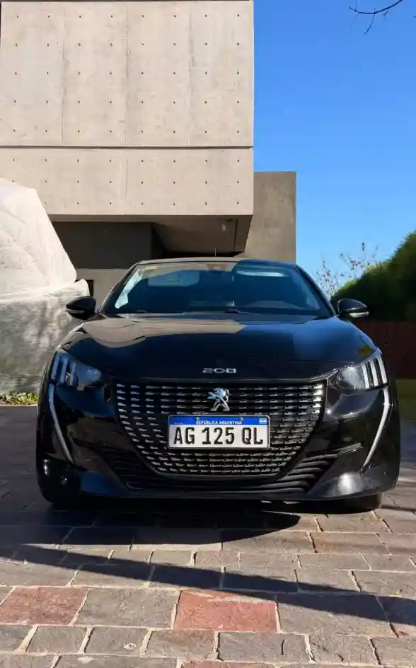 Peugeot 208 1.6 Feline Tiptronic 2023 - foto 2