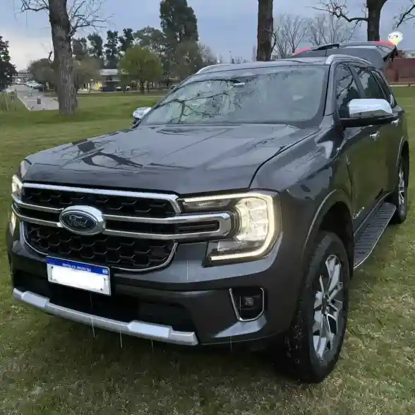 Ford Everest 2026 - foto 1