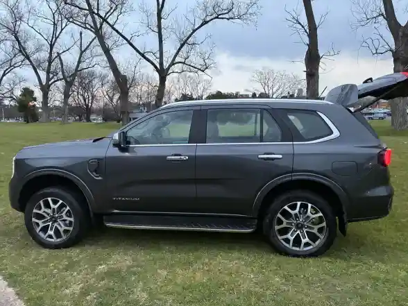 Ford Everest 2.3 Gtdi Ecoboost Titanium 4X4 At 2026 - foto 3