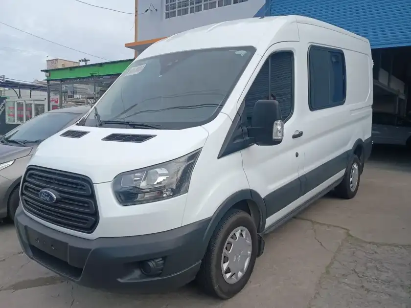 Ford Transit 2.2 Furgon Mediano 350M 2019 - foto 2