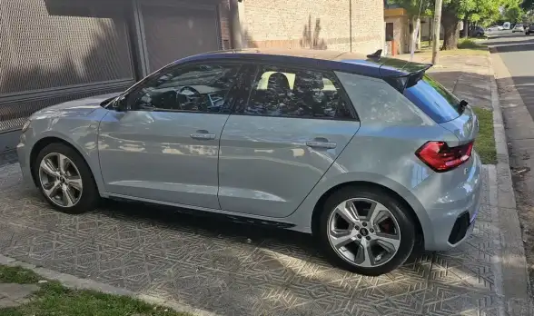 Audi A1 Sportback 40 Tfsi S-Line 2023 - foto 3