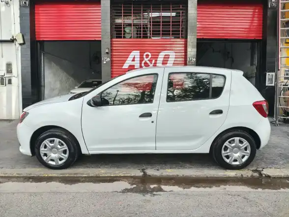 Renault Sandero 1.6 Authentique 90Cv Nac 2017 - foto 2