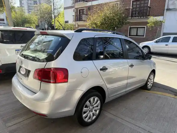 Volkswagen Suran 1.6 Comfortline 101Cv 2014 - foto 4