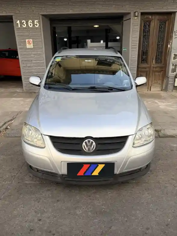 Volkswagen Suran 1.6 I Highline 90D 2009 - foto 3