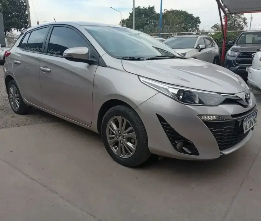 Toyota Yaris 2020 - foto 1