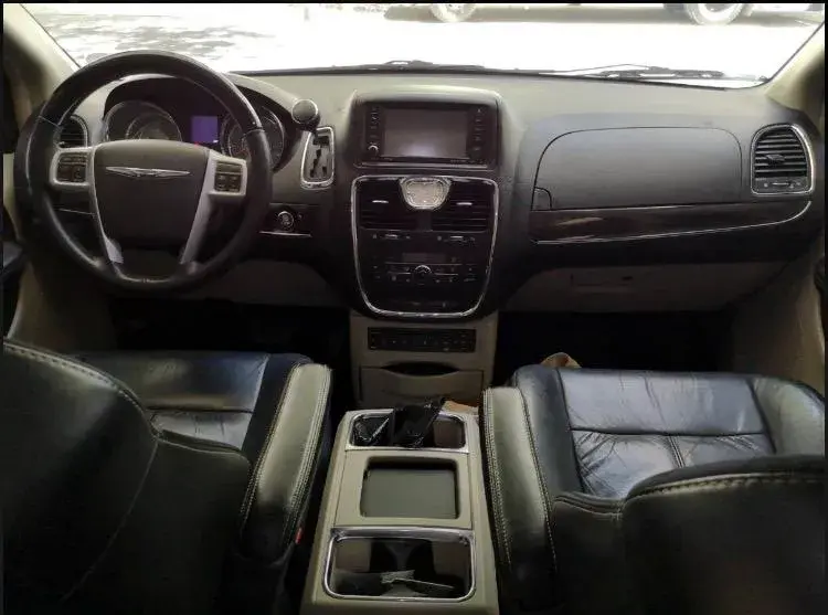 Chrysler Town &Amp; Country 3.6 Limited Atx 2012 - foto 5