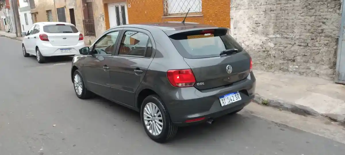 Volkswagen Gol Trend Highline 101Cv 5 Puertas 2013 - foto 2