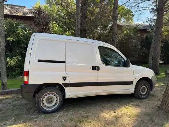 Peugeot Partner 1.6 Hdi Furgon Confort 92 2018 - foto 3