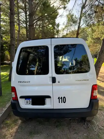 Peugeot Partner 1.6 Hdi Furgon Confort 92 2018 - foto 4