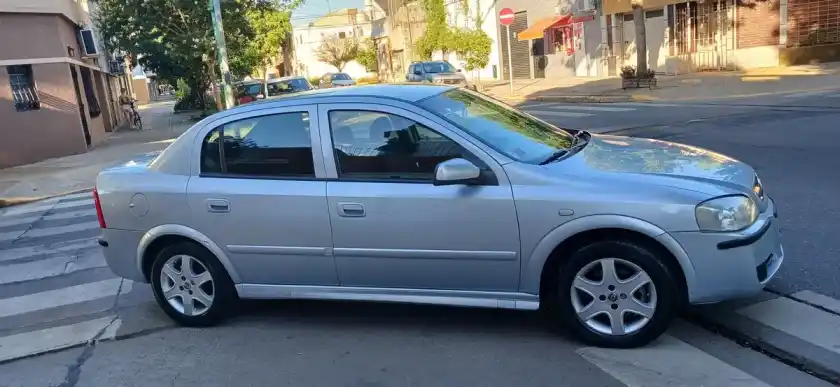 Chevrolet Astra 2.0 Gl 2006 - foto 2