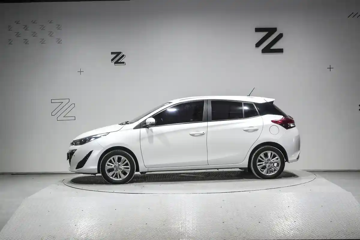 Toyota Yaris 1.5 107Cv Xls Cvt 2020 - foto 5