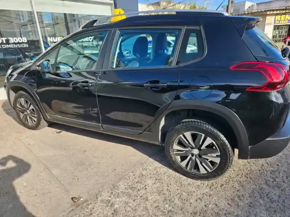 Peugeot 2008 1.6 Feline Tiptronic 2022 - foto 4