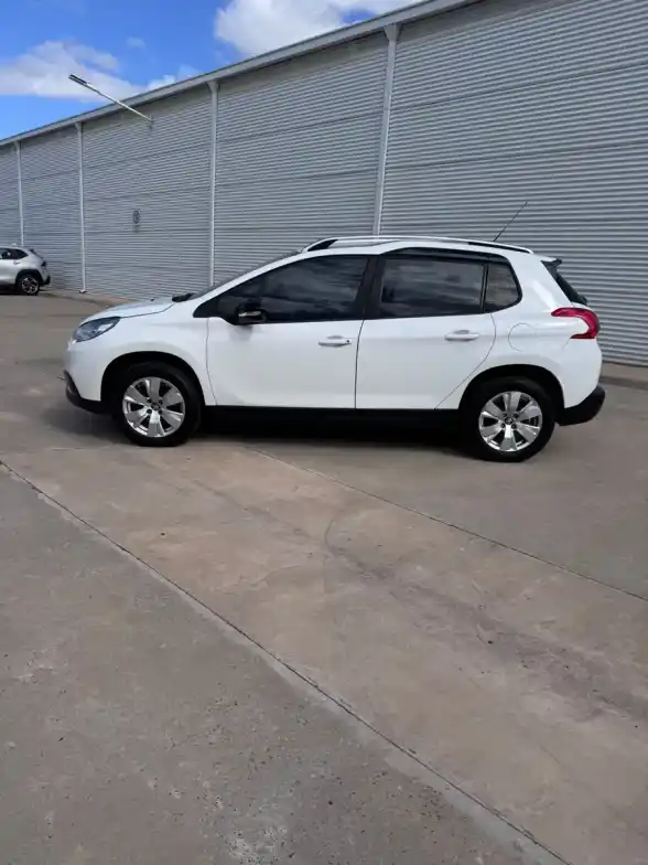 Peugeot 2008 1.6 Allure 2019 - foto 3