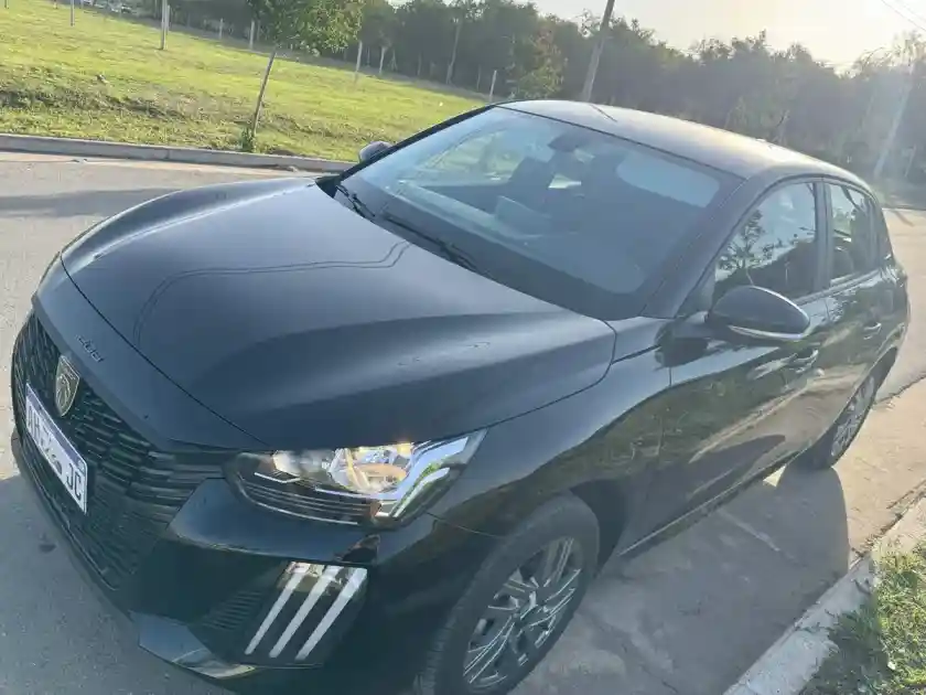 Peugeot 208 1.6 Allure At 2025 - foto 1